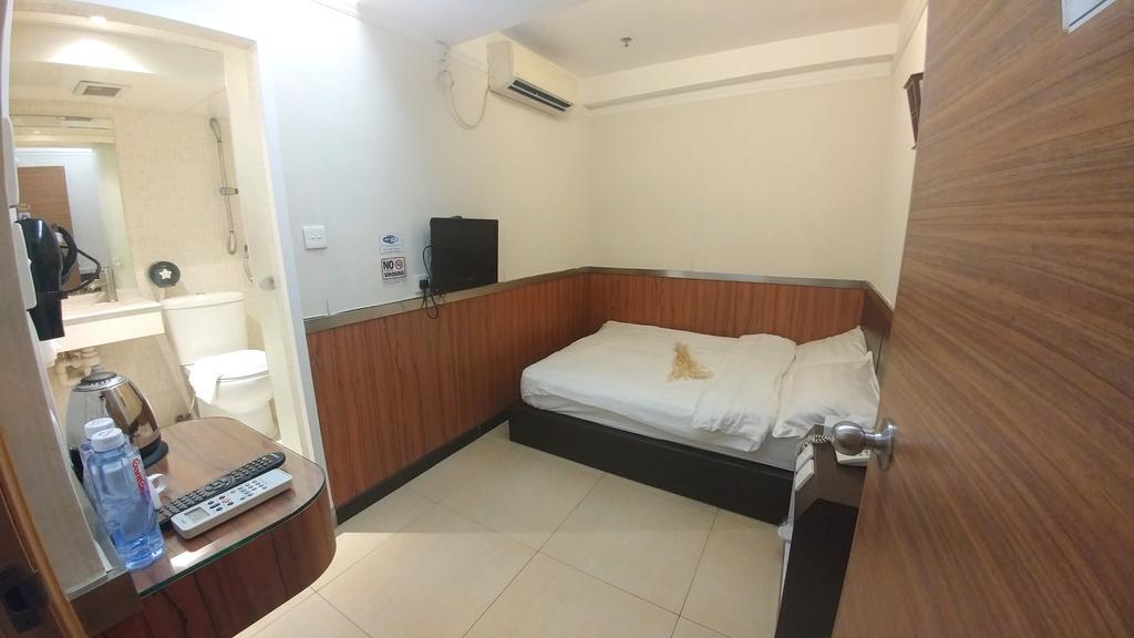 S3 Hotel Hong Kong Exterior photo